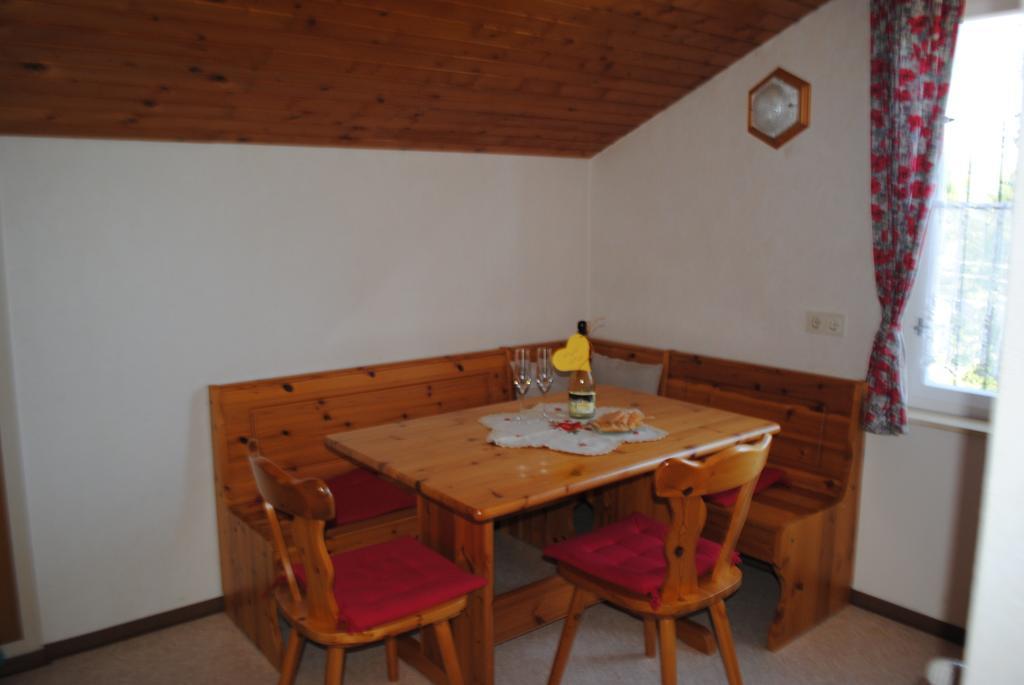 Ferienhaus Michor Latschach ober dem Faakersee Δωμάτιο φωτογραφία